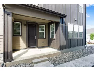 Photo #4: 4176803 Listing