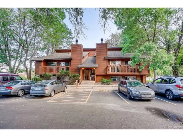 MLS: 4192169 Condo For Sale