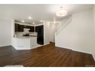 Photo #6: 4200727 Listing