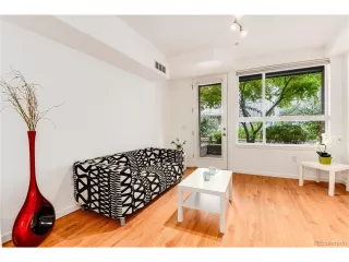 Photo #1: 4208539 Listing 