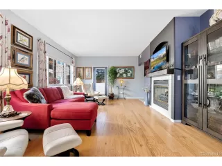 Photo #3: 4210923 Listing