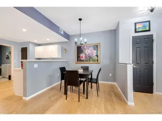 Photo #5: 4210923 Listing