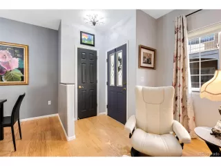 Photo #6: 4210923 Listing