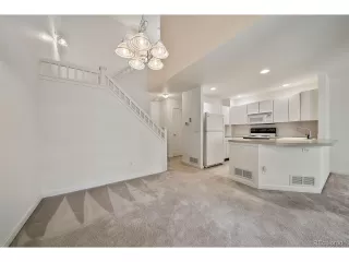 Photo #4: 4216564 Listing