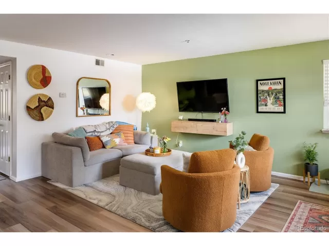 MLS: 4226442 Condo For Sale