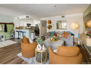 Photo #4: 4226442 Listing