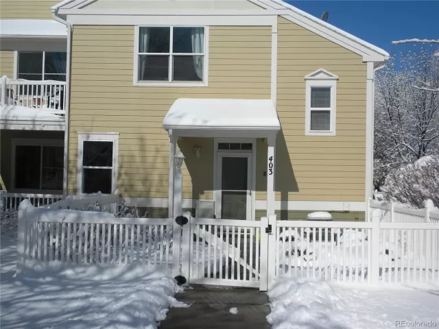 MLS: 4232512 Condo For Sale