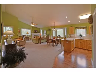 Photo #5: 4236635 Listing