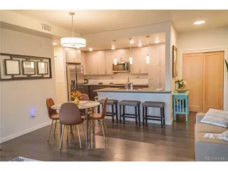 Photo #1: 4242585 Listing 