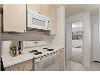 Photo #6: 4242647 Listing