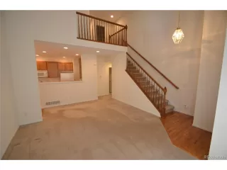 Photo #3: 4248586 Listing