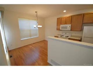 Photo #5: 4248586 Listing