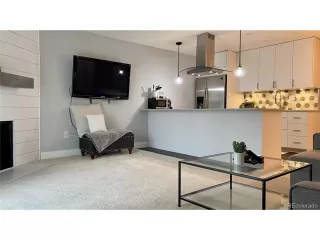 Photo #4: 4249367 Listing