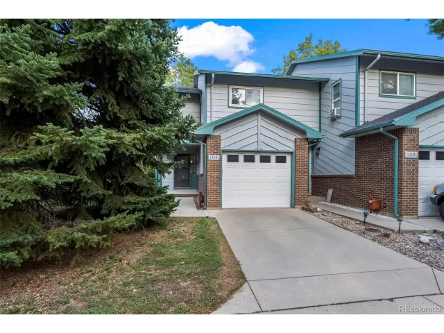 MLS: 4256874 Condo For Sale