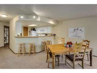 Photo #5: 4258307 Listing