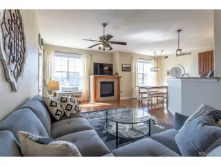 Photo #5: 4266662 Listing