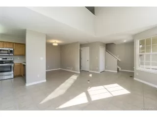 Photo #6: 4271663 Listing