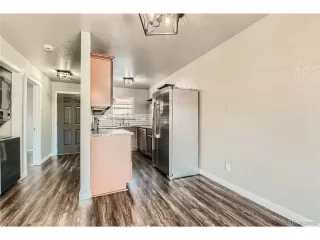 Photo #4: 4274066 Listing 