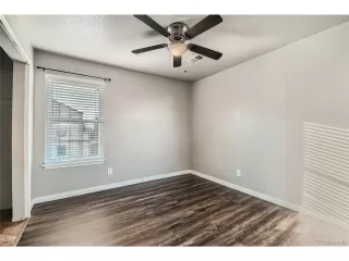 Photo #5: 4274066 Listing 