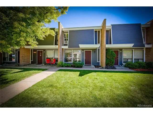 MLS: 4283541 Condo For Sale