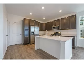 Photo #6: 4284939 Listing