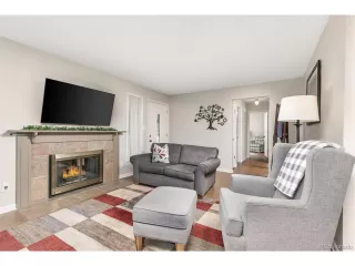 Photo #4: 4295331 Listing