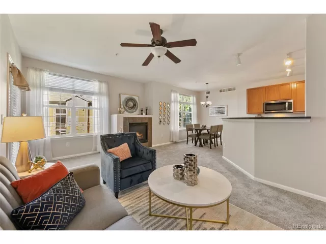 MLS: 4301963 Condo For Sale