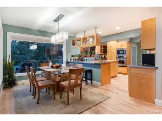 Photo #3: 4305372 Listing