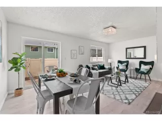 Photo #6: 4308988 Listing