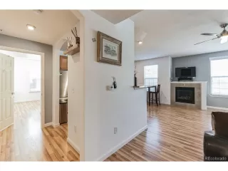 Photo #5: 4313933 Listing 