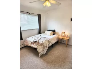 Photo #5: 4314528 Listing