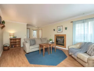 Photo #4: 4330769 Listing 