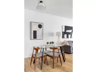 Photo #4: 4330838 Listing