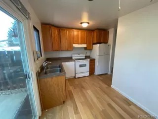 Photo #5: 4334486 Listing