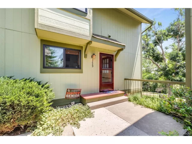 MLS: 4345125 Condo For Sale