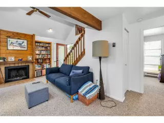 Photo #5: 4345125 Listing