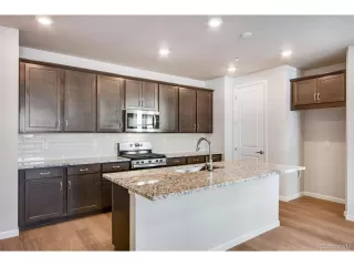 Photo #1: 4357158 Listing