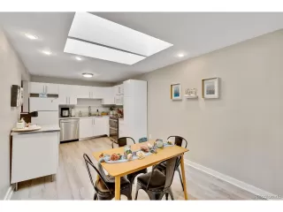 Photo #3: 4358084 Listing 