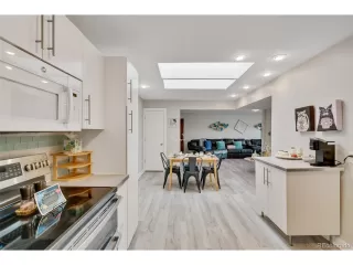 Photo #5: 4358084 Listing 