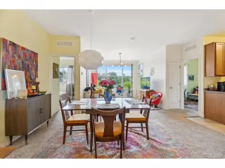 Photo #2: 4361305 Listing 