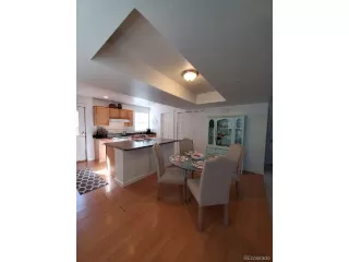 Photo #4: 4363339 Listing