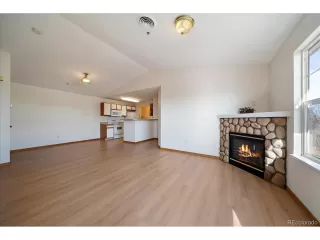 Photo #4: 4367035 Listing 