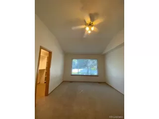 Photo #6: 4369186 Listing