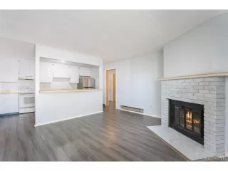 Photo #1: 4384586 Listing