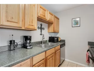 Photo #6: 4385192 Listing 