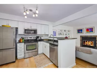 Photo #6: 4387418 Listing