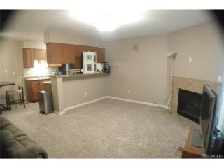 Photo #3: 4390268 Listing