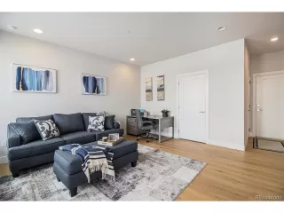 Photo #3: 4397635 Listing