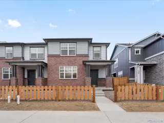 Photo #1: 4400958 Listing