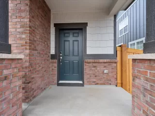 Photo #6: 4400958 Listing